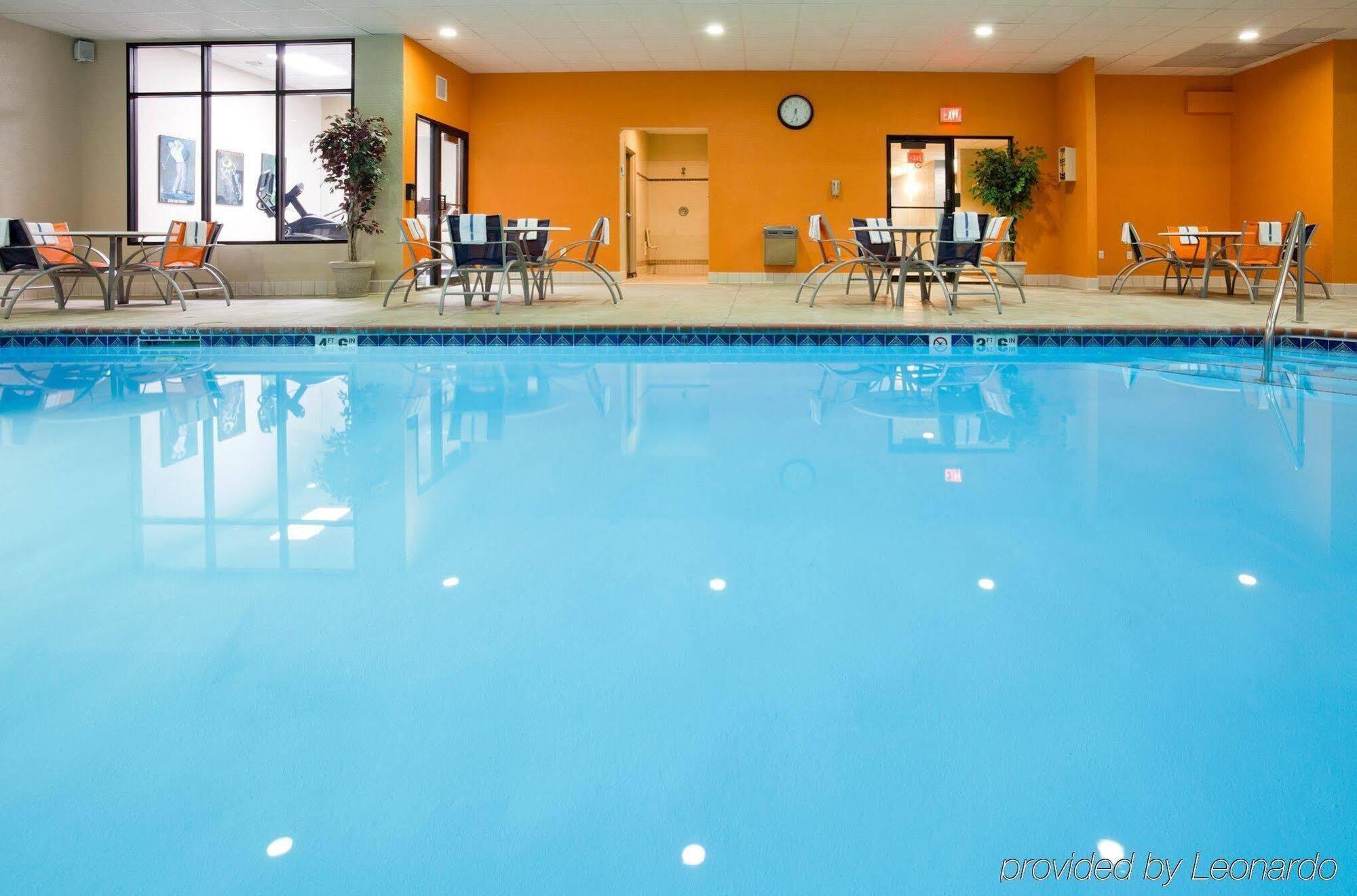 Spark By Hilton La Crosse Onalaska Buitenkant foto